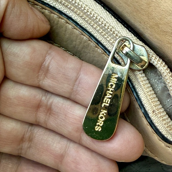 Michael Kors Dark Brown and Beige Tote - Picture 5 of 16